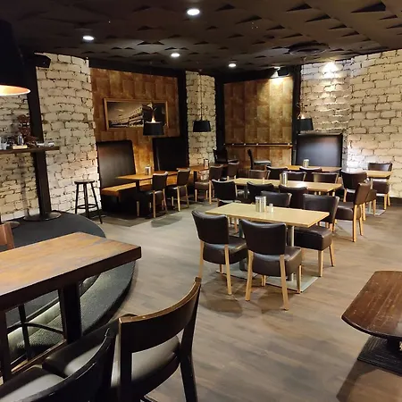 Center Hotel Virasoja