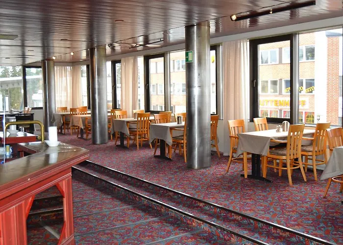 Отель Center 3*